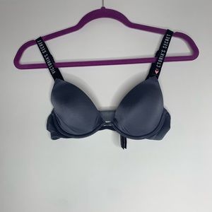 Victoria’s Secret Bra 30C